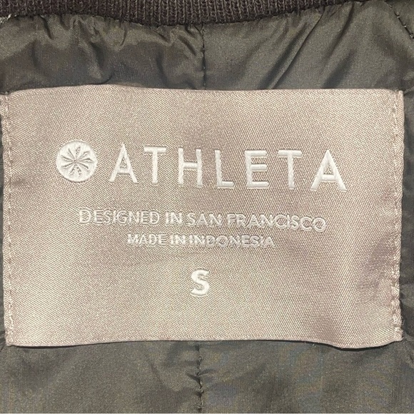 Athleta Summit Insulated Parka S Mountain Olive Primaloft Eco Recycled Nylon NEW - Picture 9 of 10